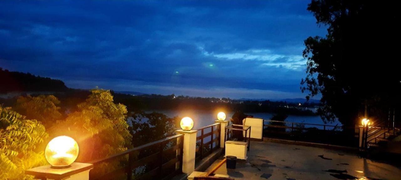 Meeram Ganga, A Heritage Stay By The Ganges At Triveni Ghat Rishīkesh Zewnętrze zdjęcie