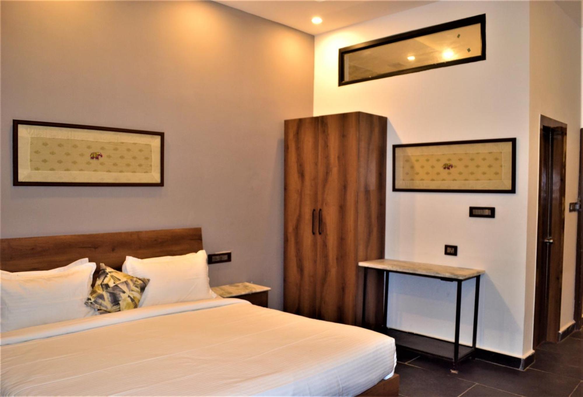 Meeram Ganga, A Heritage Stay By The Ganges At Triveni Ghat Rishīkesh Zewnętrze zdjęcie